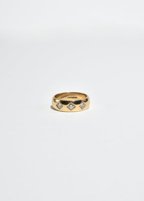 Gold Three Diamond Ring
