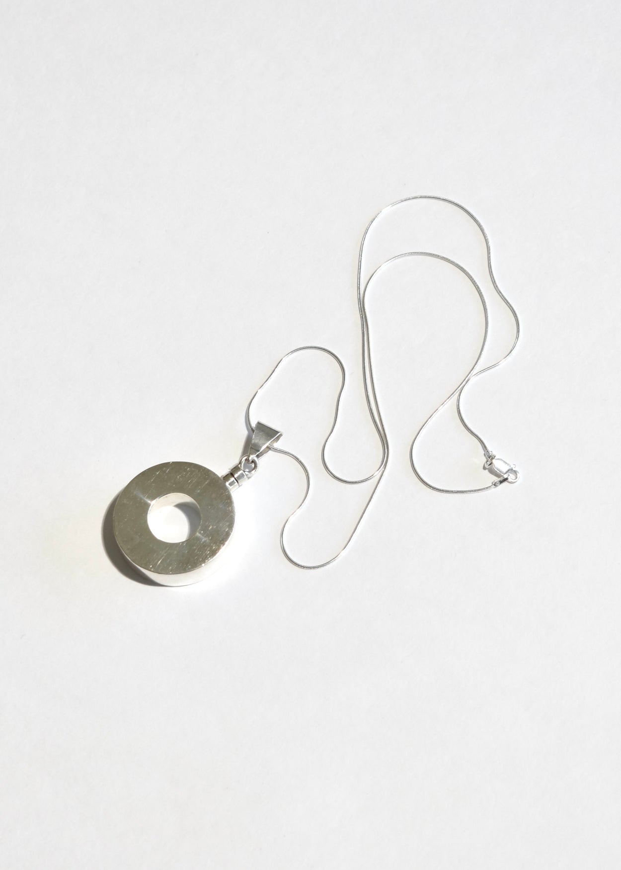 Circle Perfume Pendant Necklace