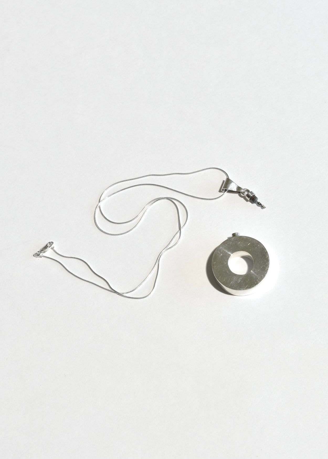 Circle Perfume Pendant Necklace