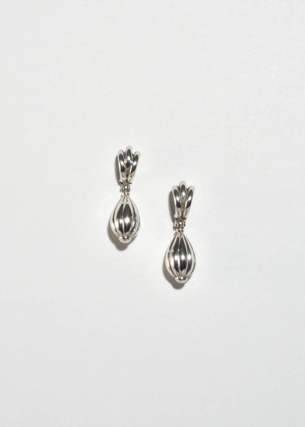 Ribbed Drop Earrings