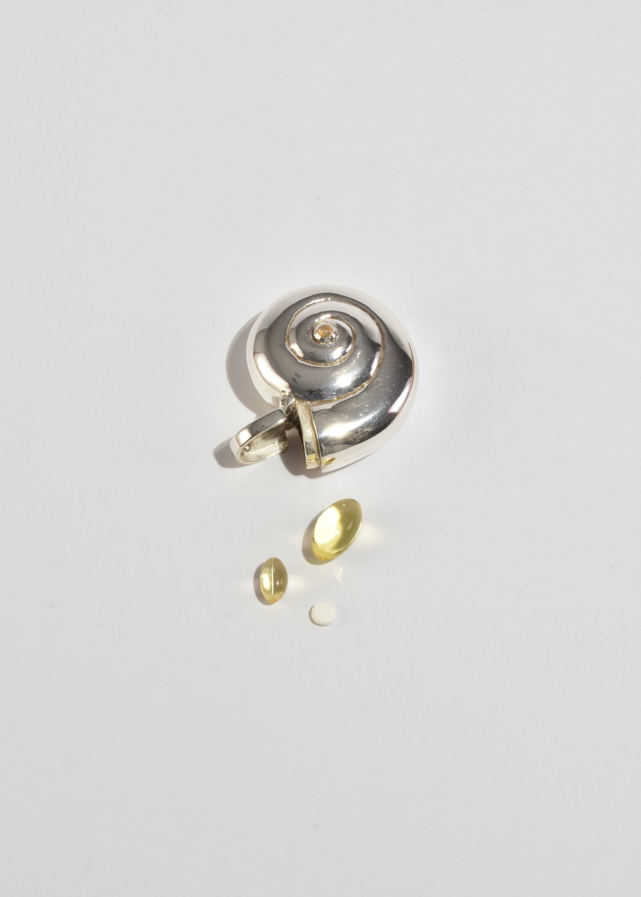 Sterling Shell Pillbox Sample