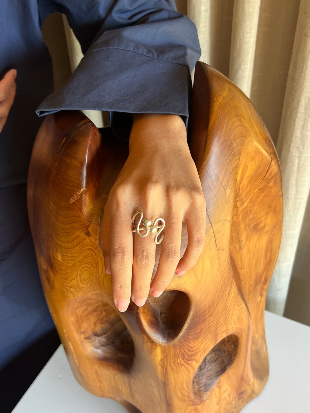 Curvy Abstract Ring