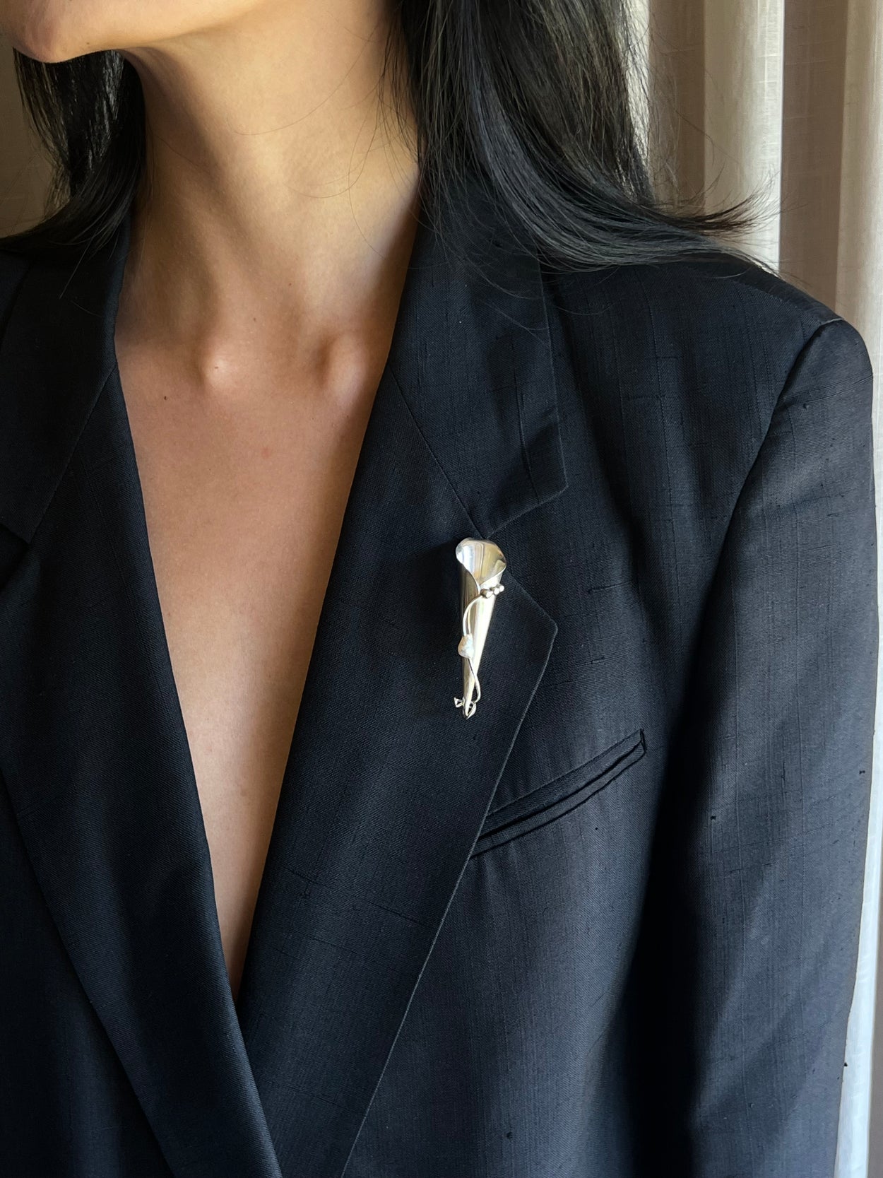 Deco Calla Lily Brooch