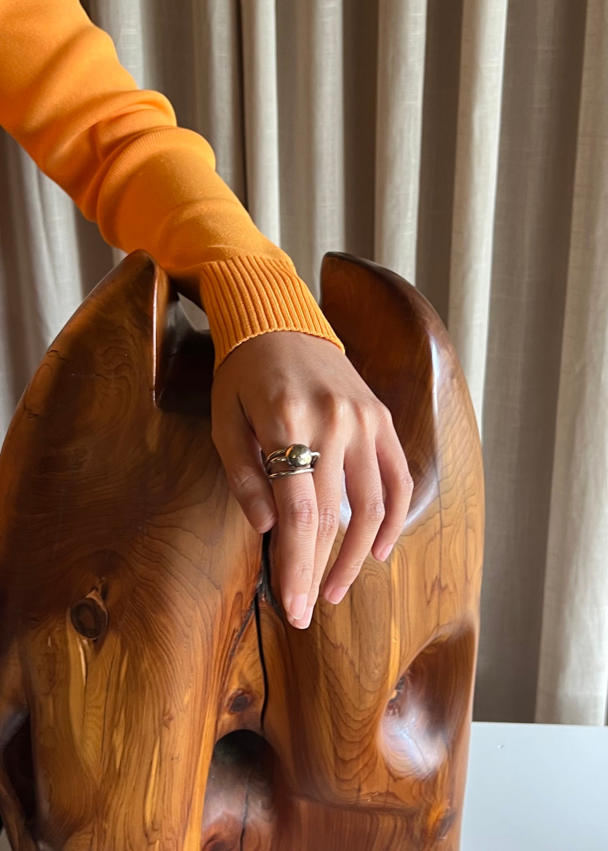 Looped Sphere Ring