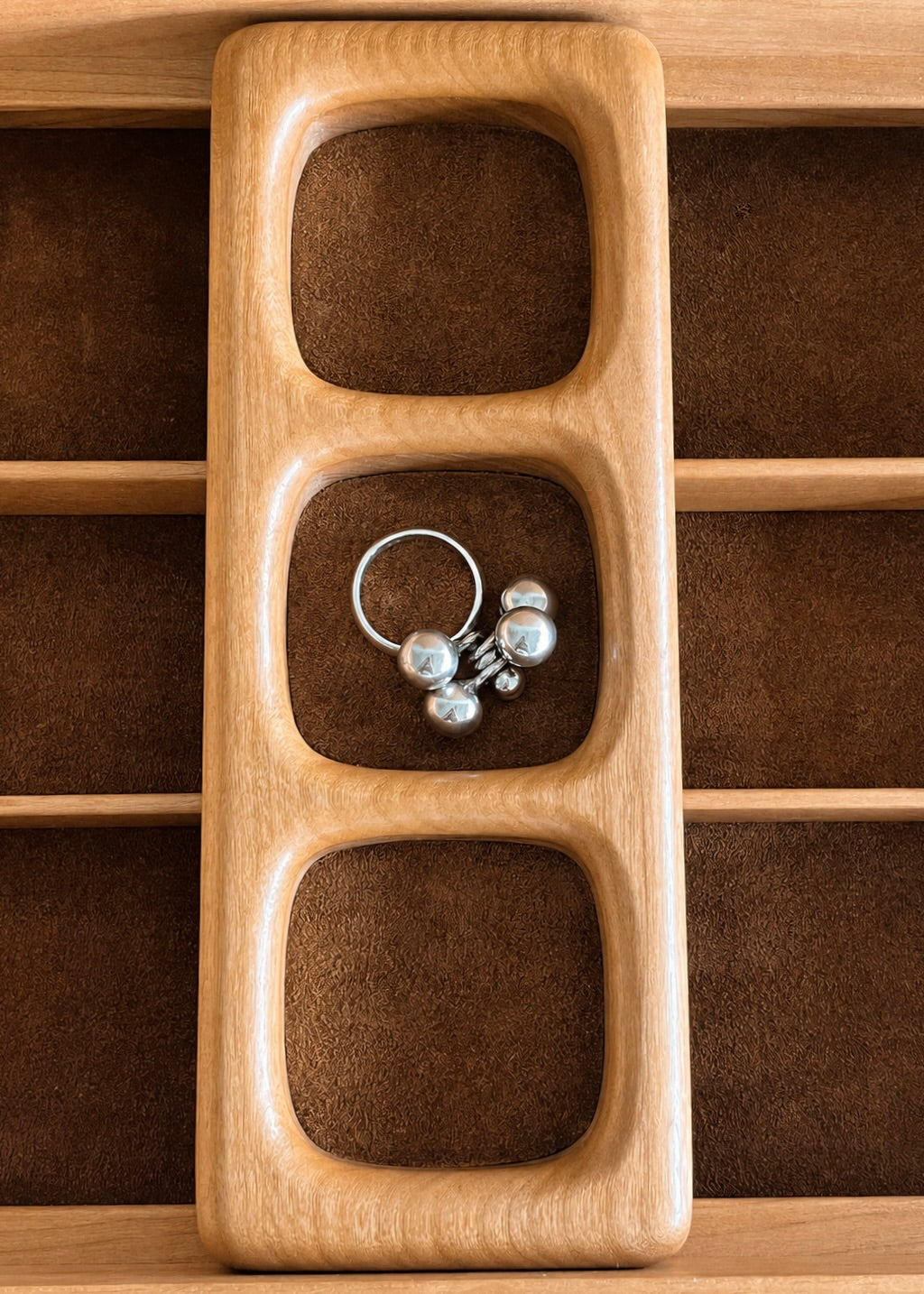 Kinetic Spheres Ring