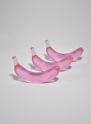 Glass Banana in Pink